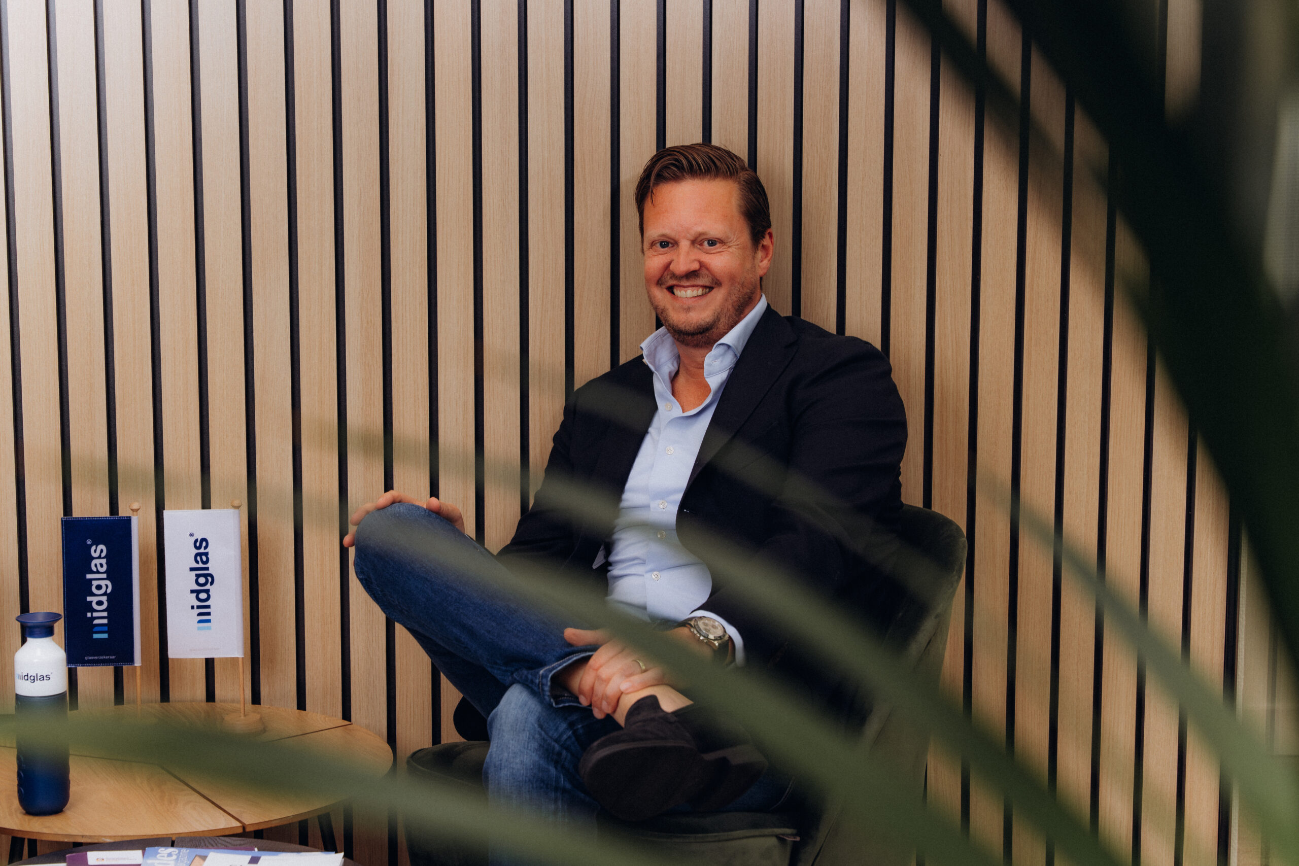 Algemeen Directeur Jurgen Quaars lachend kijkend naar de camera